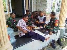 Waga Desa Kedung Kembar Sampaikan Trima Kasih Pada TNI