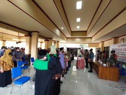 Panwascam Krian Lantik Pengawas TPS dan Bimbingan Teknis di Krian