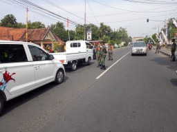 Koramil 0816/13 Wonoayu Lakukan Operasi Yustisi Razia Masker
