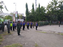 JELANG PILKADA SIDOARJO, MUSPIKA KEC WARU GELAR APEL KESIAPSIAGAAN