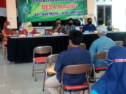 Babinsa desa Waung, Wangkal Hadiri Sosialisasi PPKM Mikro Dan Stracing