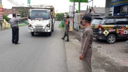 Babinsa Ramil 07 Laksanakan giat Bersama Anggota BKO,Polsek,Satpol PP