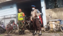 Babinsa Koramil 0816/06 Tanggulngin Gelar Pengamanan di Gereja