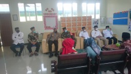 BABINSA TROPODO MENDAMPINGI DANRAMIL 0816/16 WARU MENGHADIRI UNDANGAN