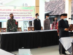Danramil 0816/07 Krembung Hadiri Pengambilan Sumpah Perangkat Ds Waung
