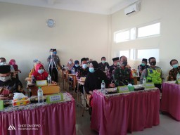BABINSA WADUNGASRI HADIRI RAKOR PERSIAPAN PEMBELAJARAN TATAP MUKA