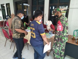 Serka Sri Irmawanto Hadiri Kegiatan Vaksinasi Covid 19 Di Desa Keper