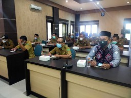 Babinsa 05/Tulangan Hadiri Rapat Koordinasi PPKM Darurat