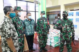 PANGDAM V BRAWIJAYA BERSAMA KAPOLDA JATIM MELAKSANAKAN SIDAK DI POSKO