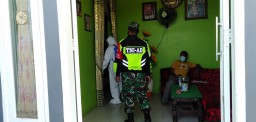 Anggota Ramil Tanggulangin dan Nakes lakukan Penyemprotan Desinfetan