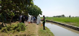 Babinsa Dampingi Pemakaman Warga terpapar Covid-19