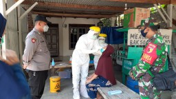 Babinsa Tulangan aktif dalam tindakan percepatan penanganan Covid-19