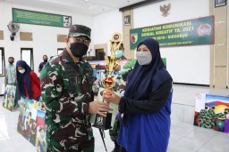 Peserta Antusias ikuti lomba lukis komsos kreatif Kodim 0816/Sidoarjo