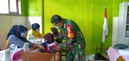 BABINSA KORAMIL 0816/13 WONOAYU LAKSANAKAN PENDAMPINGAN VAKSINASI