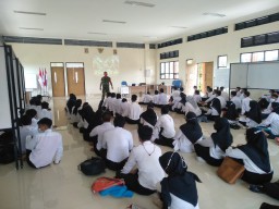 BABINSA RAMIL 05 TULANGAN SOSIALISASI PENERIMAAN TNI AD KHUSUS SANTRI