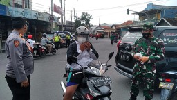 Koramil 05/Tulangan melaksanakan operasi yustisi gabungan pamor keris