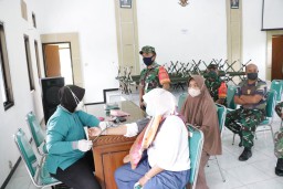 Kodim 0816/Sidoarjo gelar vaksin booster anggota Militer, ASN dan KBT