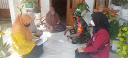 Tekan Penyebaran Covid-19, Babinsa Penatarsewu Dampingi Giat Tracing