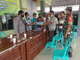 Koptu Yusuf Pantau Pendaftaran Calon Pilkades Desa Kandangan Krembung