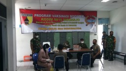Kasdim 0816/Sidoarjo kunjungi vaksin booster astrazeneca warga porong
