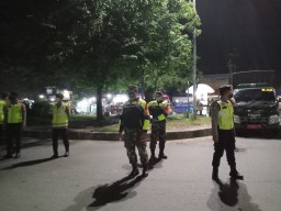 Petugas Gabungan Sidoarjo laksanakan ops yustisi, Himbau patuhi prokes