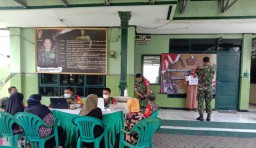 Hari ke-2, 111 Warga Terima Bantuan BTPKLW Dari Koramil 0816/09 Krian