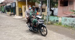 Jelang Pilkades Serentak Babinsa Dan Bhabinkamtibmas Lakukan Patroli Bersama