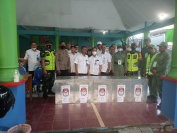 Pengiriman Logistik Pilkades Kotak Suara di Masing Masing TPS Desa Penatarsewu
