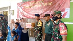 JALIN SINERGITAS, KORAMIL 0816/16 WARU BERSAMA YON A PELOPOR SATBRIMOB POLDA JATIM MENYANTUNI ANAK YATIM DALAM RANGKA MEMPERINGATI HUT RI KE 77