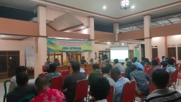 Babinsa Koramil 0816/13 Wonoayu Hadiri Musdesus Validasi Data BLT-DD