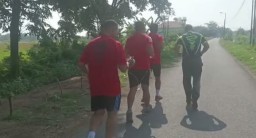 Jaga Imunitas Tubuh Anggota Koramil 0816/06 Tanggulangin Laksanakan Lari Aerobic
