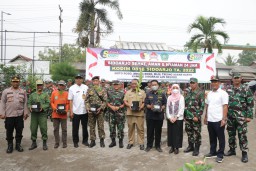 Wujud kepedulian pada masyarakat, Dandim 0816/Sidoarjo pimpin giat Penghijauan dan sosialisasi stunting
