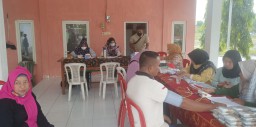 Babinsa Desa Ngaban Laksanakan Pendampingan Posbindu