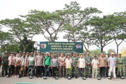 Kodim 0816/Sidoarjo laksanakan giat penghijauan di Desa Kedungpandan Tlocor
