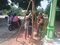 Bentuk Kepedulian Kesehatan Balita Babinsa Koramil 0816/13 Dampingi Kegiatan Posyandu