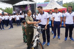 Dandim 0816/Sidoarjo hadiri olahraga bersama HUT Brigif 2 Marinir ke 60