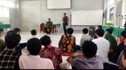BABINSA KORAMIL 15/SUKODONO LAKUKAN SOSIALISASI DALAM RANGKA REKRUTMEN TAMTAMA PK TNI AD SUMBER REGULER DAN KEAGAMAAN TAHUN 2023