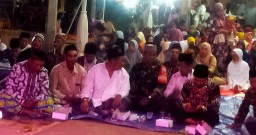 Sertu Yoyo Babinsa Penatarsewu Hadiri Undangan Ruwah Desa Dan Haul Mbah Sidi