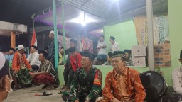 Babinsa Koramil 05/Tulangan Hadiri Acara Pengajian Umum & Gebyar Sholawat Dalam Rangkah Haul Mba Dempok (Mba Abd Hadid Asy Syaiban)