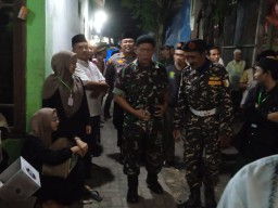 DANRAMIL 05/TULANGAN BESERTA PARA BABINSA HADIRI PENGAJIAN UMUM GEBYAR SHOLAWAT MEMPERINGATI MAULID NABI MUHAMMAD SAW
