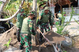 Bakti TNI Gotong Royong Membangun Desa Kodim 0816/Sidoarjo di Jedongcangkring Prambon