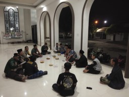 Hadirnya Babinsa Kepadangan Di Rapat Persiapan Penyelenggaraan SMK TRISAKTI Bersholawat