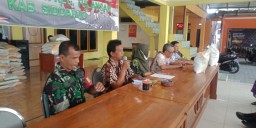 Monitoring Wilayah Binaan ~ Babinsa & Bhabinkamtibmas Kebaron//Bantuan Sosial Beras