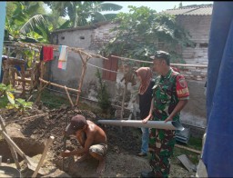 Koptu Ikwan Pendampingan Kegiatan Sosialisasi STBM Serta Karya Bakti Jambanisasi 5 Pilar STBM