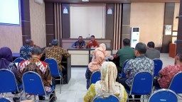 Mewakili Danramil 05/Tulangan~Peltu Lukman Menghadiri Rapat Koordinasi Persiapan HUT Korpri Ke-52