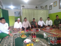 "Babinsa 0816/09 Krian Hadiri Acara KUBRO Muslimat NU Sekecamatan Krian di Desa Gamping, Kabupaten Sidoarjo"