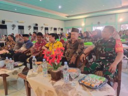 Babinsa Koramil 0816/01 hadir dalam launching Komunitas bahasa Krida di SMPN 4 Sidoarjo.