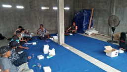 Babinsa Koramil 0816/05 Tulangan Aktif Dukung Ketahanan Pangan bersama Kelompok Tani di Sidoarjo