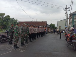 Danramil 0816/05 Bersama Babinsa Hadir Dalam Gebyar 1000 Rebana Pelajar Untuk Peringatan Maulid Nabi Muhammad SAW