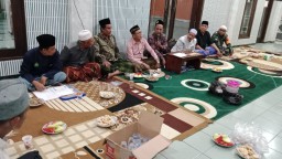 Babinsa Koramil 0816/09 Krian Hadiri Koordinasi Wakaf di Masjid Baitur Roki